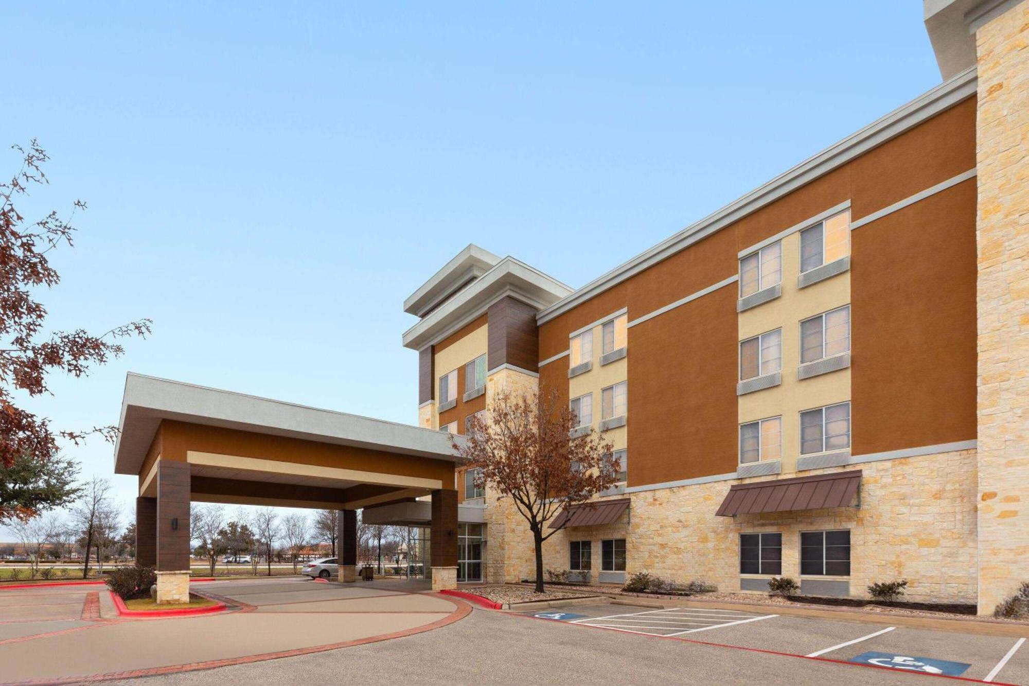 La Quinta By Wyndham Austin - Cedar Park Hotel Exterior photo