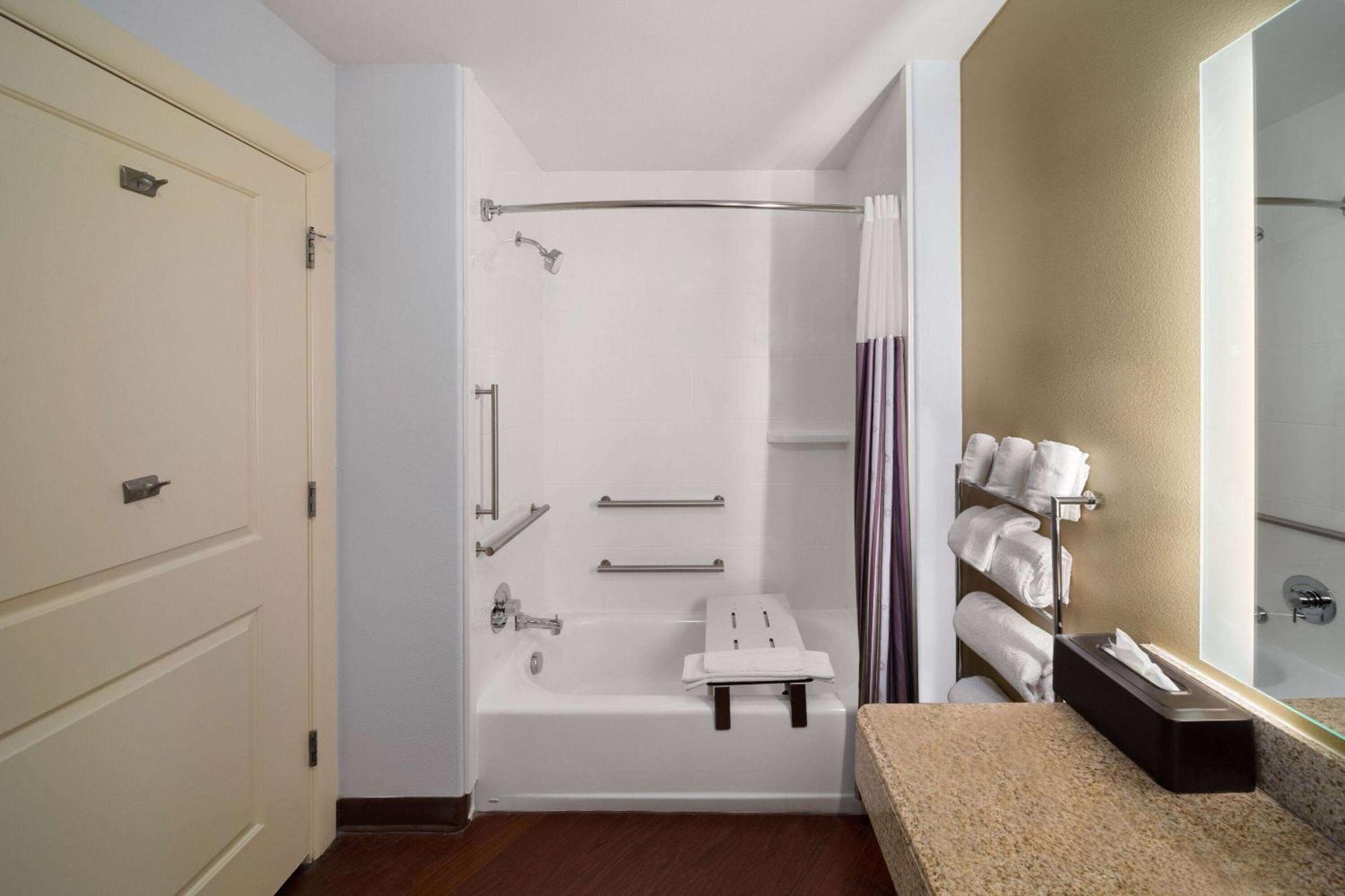 La Quinta By Wyndham Austin - Cedar Park Hotel Exterior photo